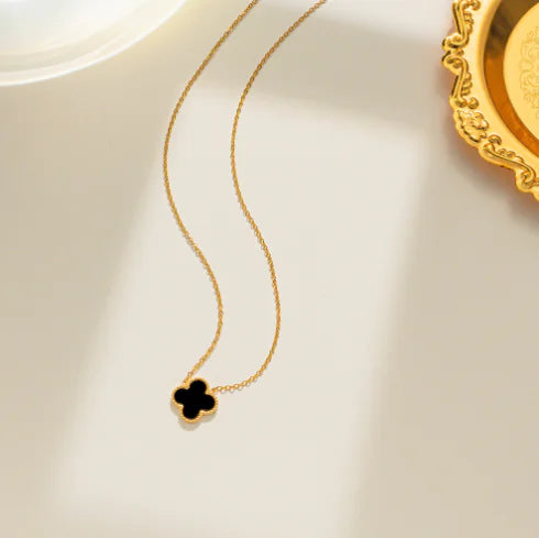 Flora necklace