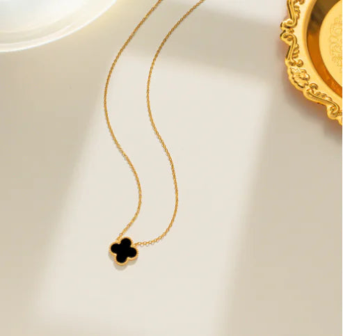 Flora necklace